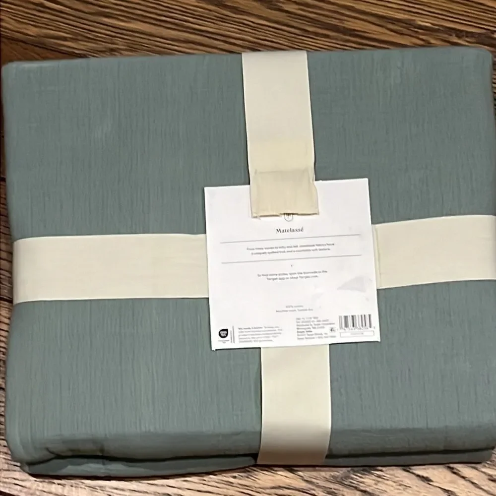 King Luxe Matelasse Coverlet Light Teal Green -‎ Threshold